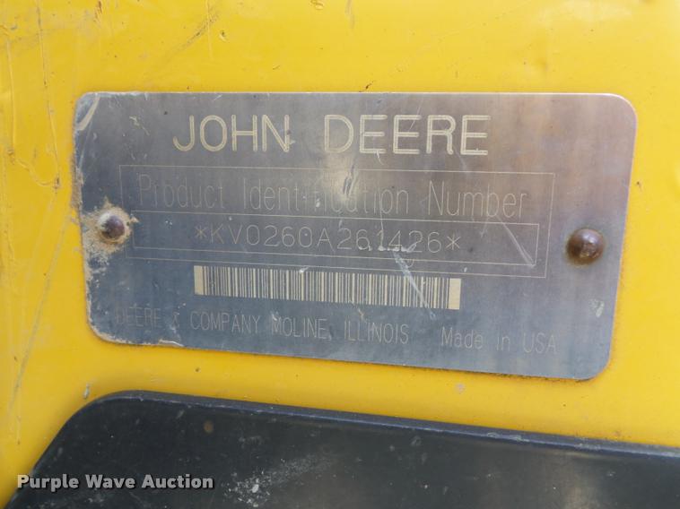 image for item DD9432 2000 John Deere 260 skid steer