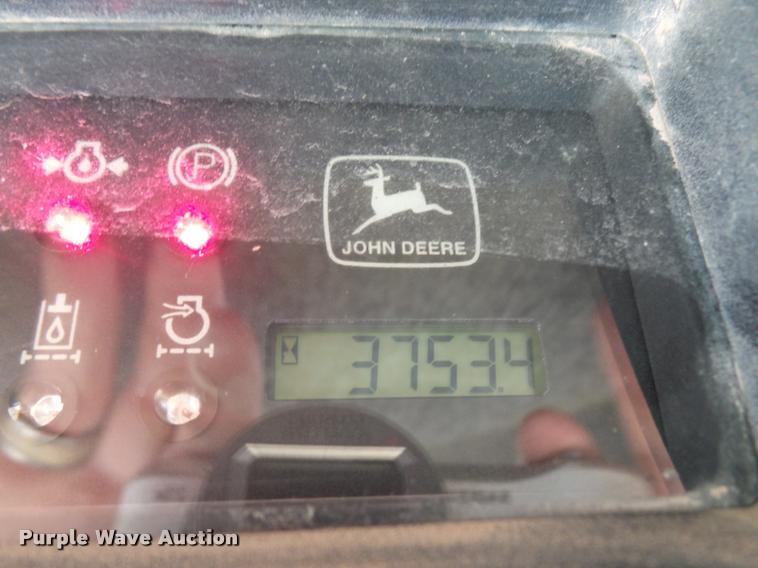 image for item DD9432 2000 John Deere 260 skid steer