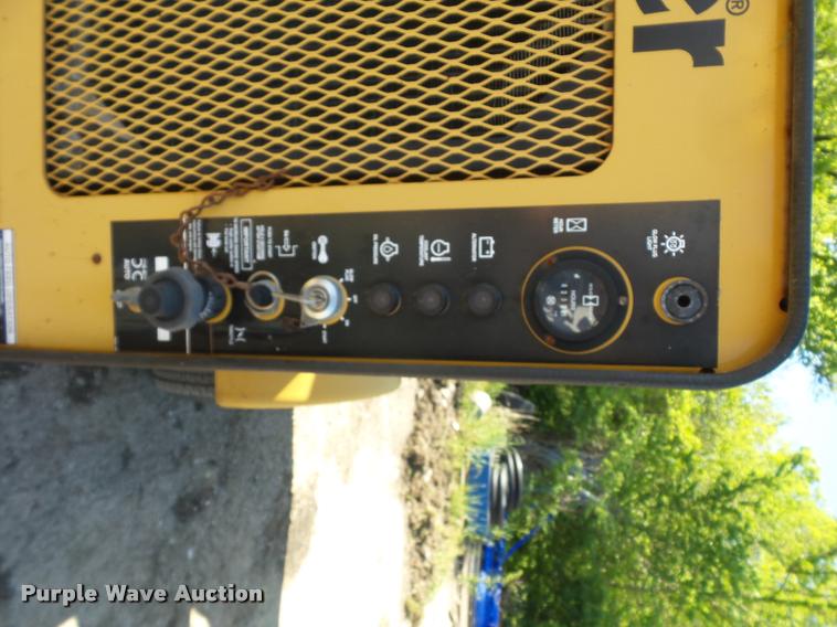 image for item DD9433 2001 Vermeer BC935 wood chipper