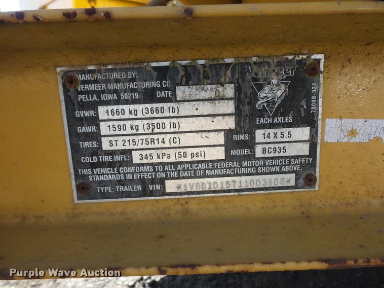 image for item DD9433 2001 Vermeer BC935 wood chipper