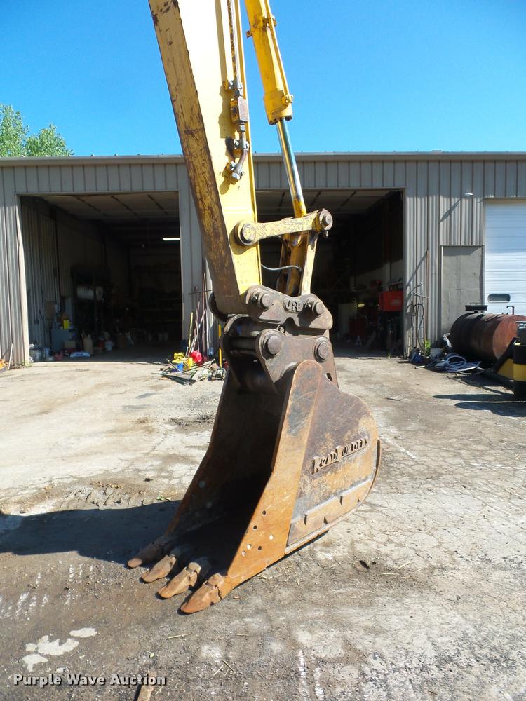 image for item DD9434 2001 Komatsu PC200LC excavator