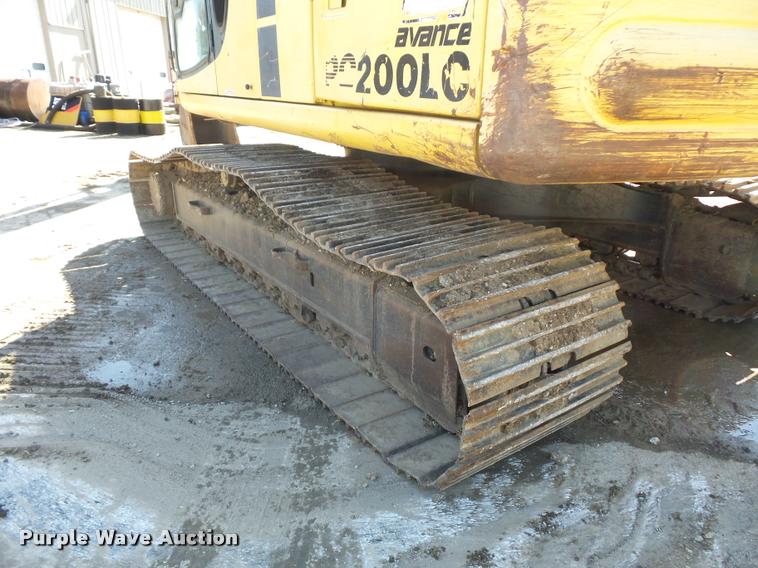 image for item DD9434 2001 Komatsu PC200LC excavator
