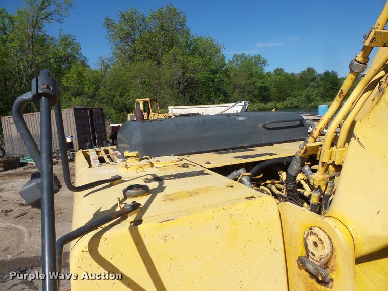 image for item DD9434 2001 Komatsu PC200LC excavator