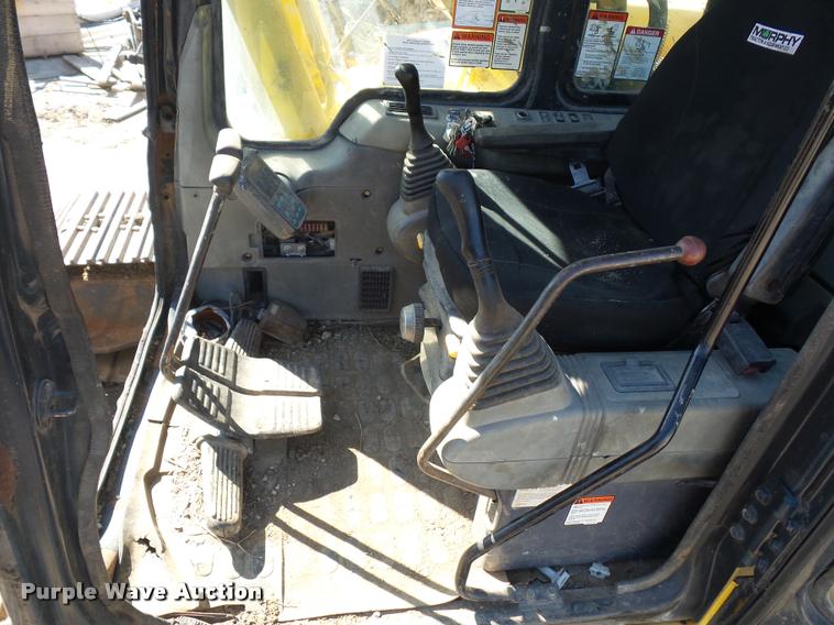 image for item DD9434 2001 Komatsu PC200LC excavator