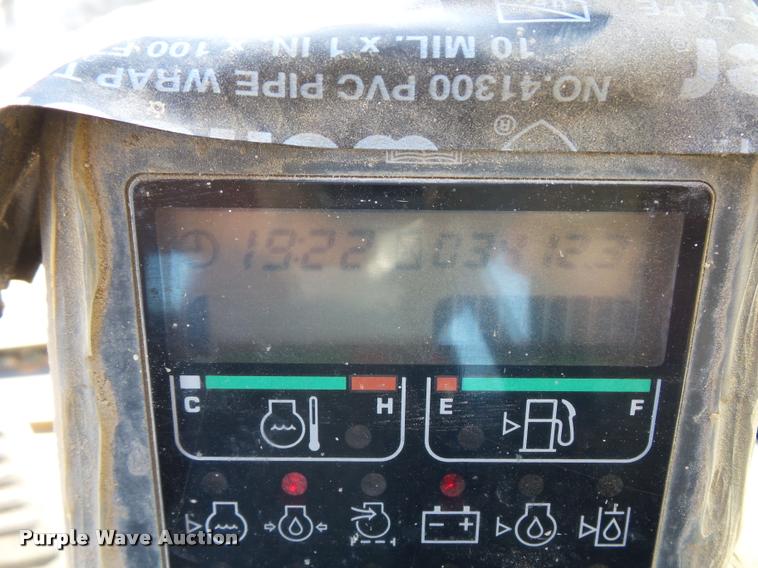 image for item DD9434 2001 Komatsu PC200LC excavator