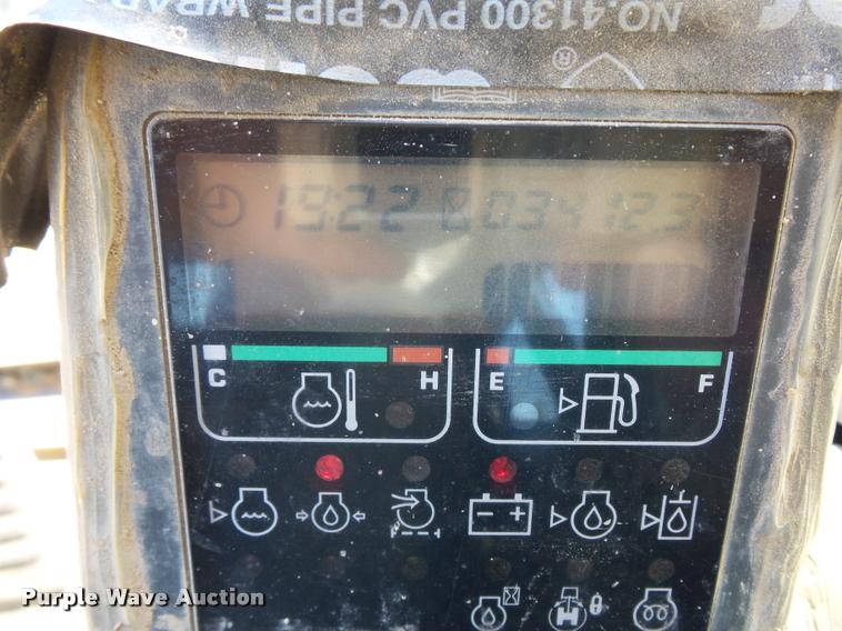 image for item DD9434 2001 Komatsu PC200LC excavator