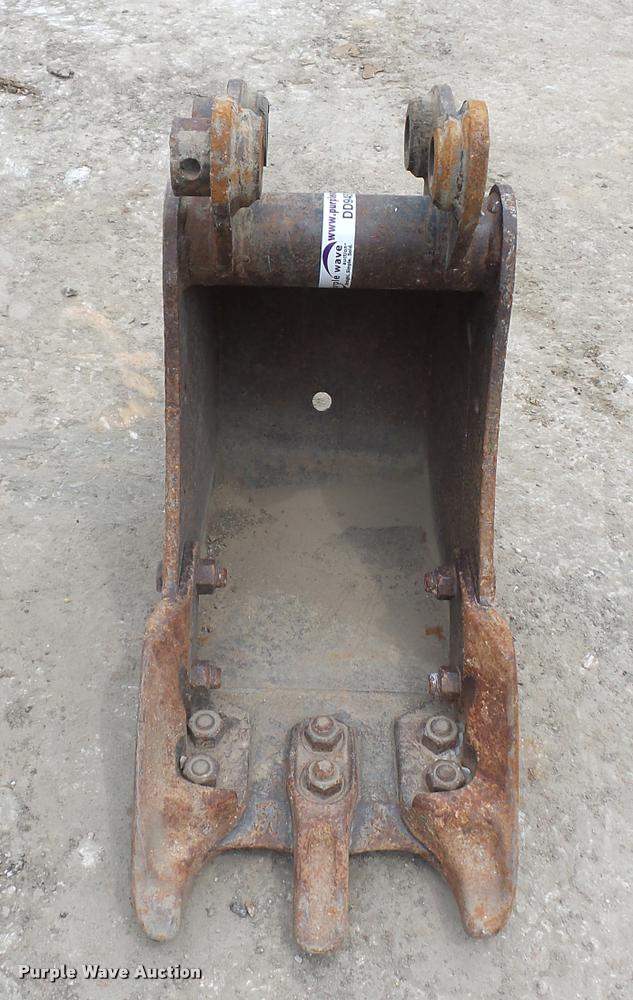 image for item DD9455 12"W excavator bucket