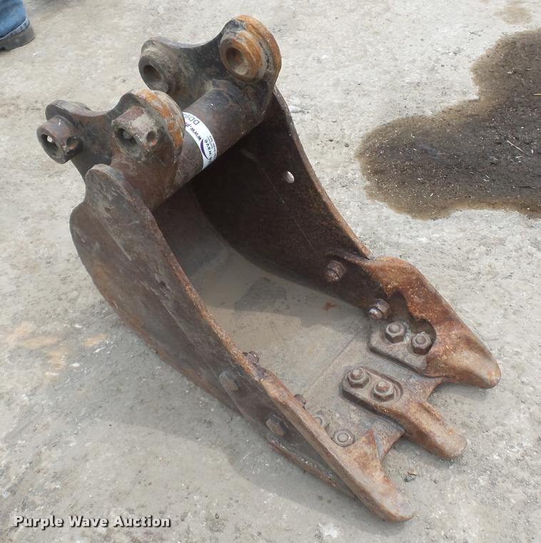 image for item DD9455 12"W excavator bucket