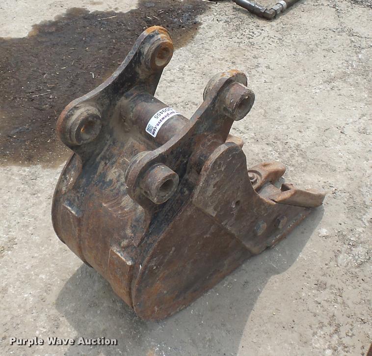 image for item DD9455 12"W excavator bucket