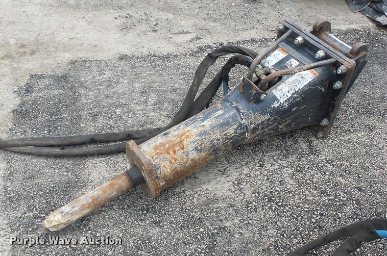 image for item DD9456 2015 Bobcat HB1180 hydraulic hammer