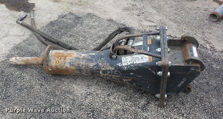 image for item DD9456 2015 Bobcat HB1180 hydraulic hammer