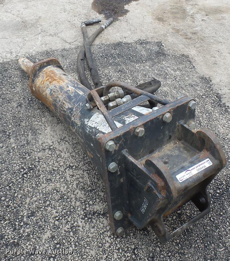 image for item DD9456 2015 Bobcat HB1180 hydraulic hammer