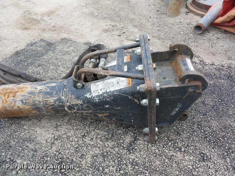 image for item DD9456 2015 Bobcat HB1180 hydraulic hammer