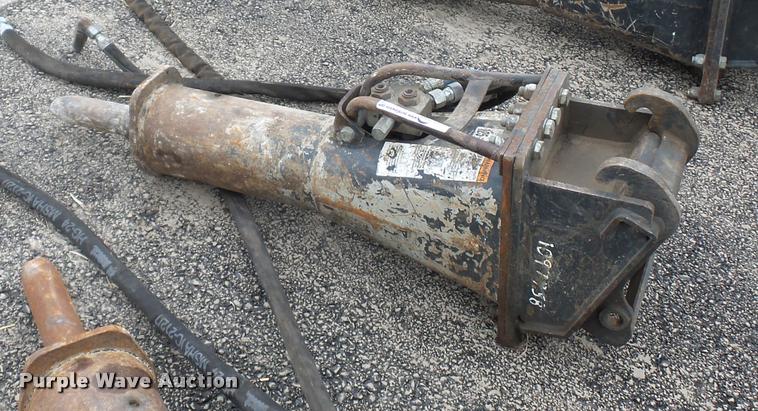 image for item DD9457 2014 Bobcat HB980 hydraulic hammer
