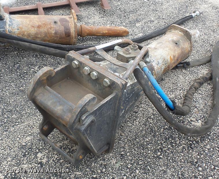 image for item DD9457 2014 Bobcat HB980 hydraulic hammer