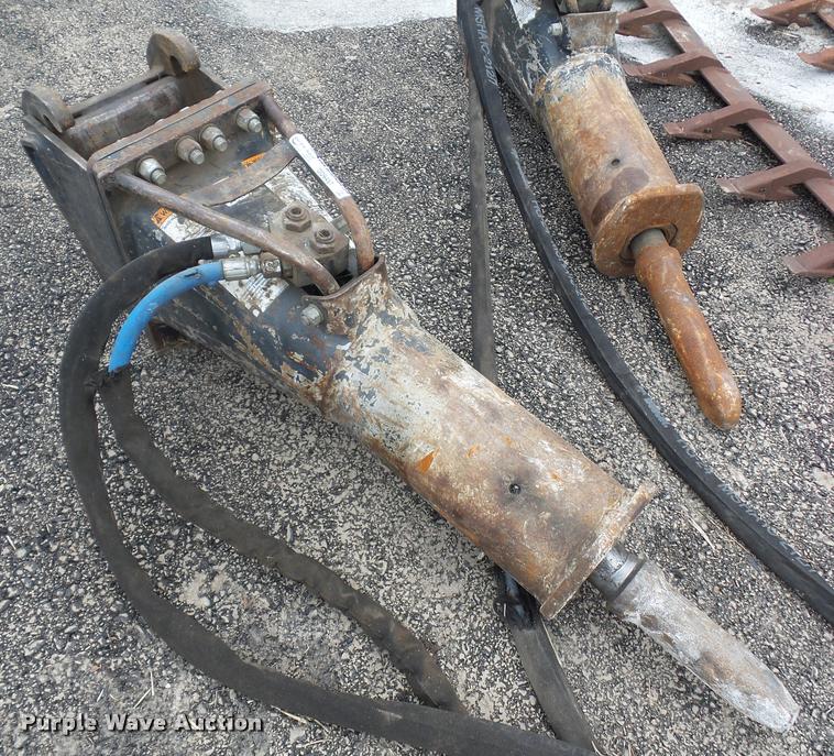 image for item DD9457 2014 Bobcat HB980 hydraulic hammer