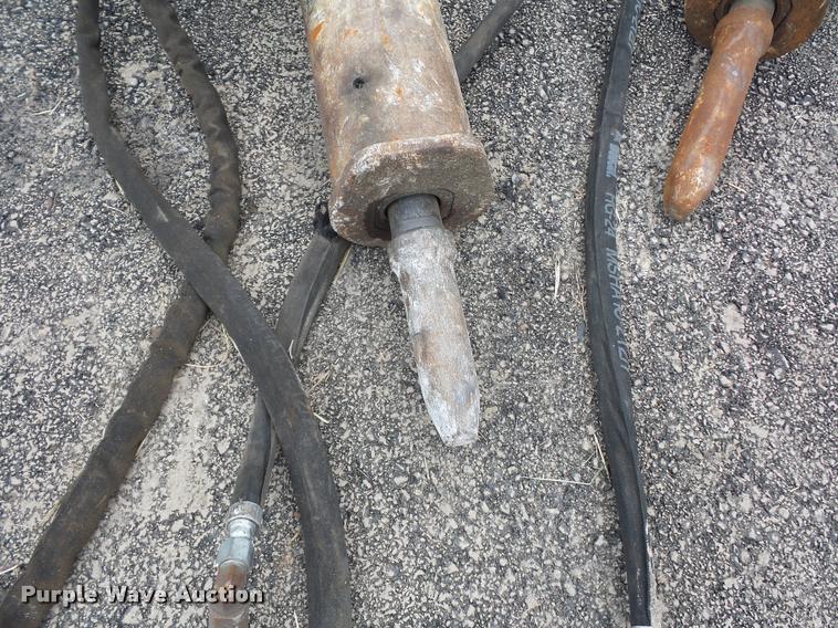 image for item DD9457 2014 Bobcat HB980 hydraulic hammer