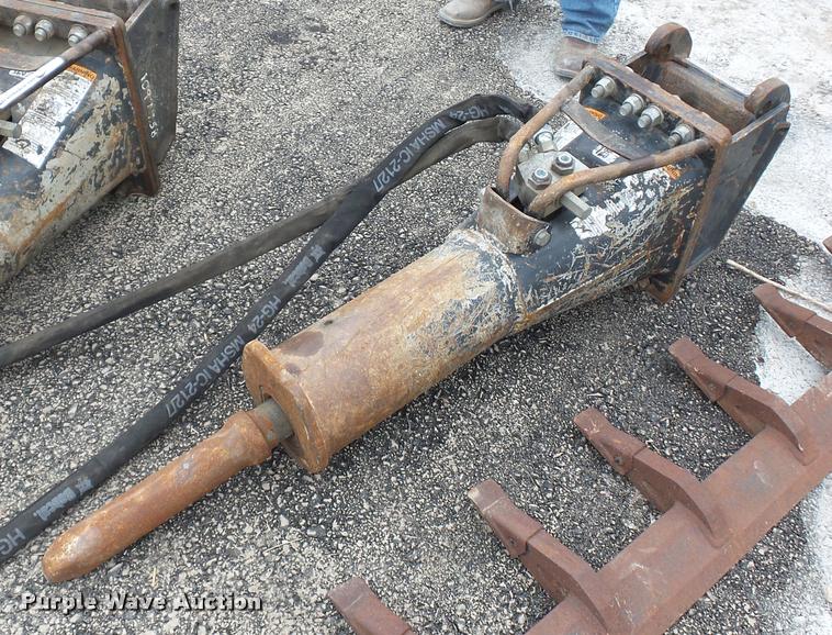 image for item DD9458 2014 Bobcat HB980 hydraulic hammer