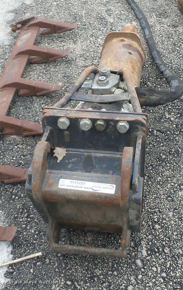 image for item DD9458 2014 Bobcat HB980 hydraulic hammer