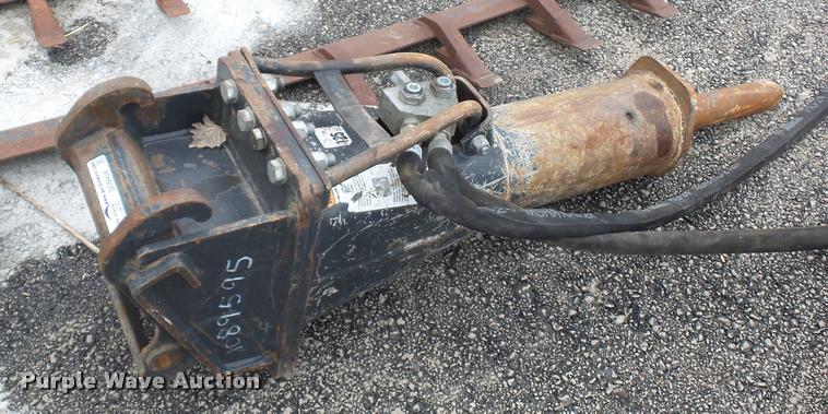 image for item DD9458 2014 Bobcat HB980 hydraulic hammer