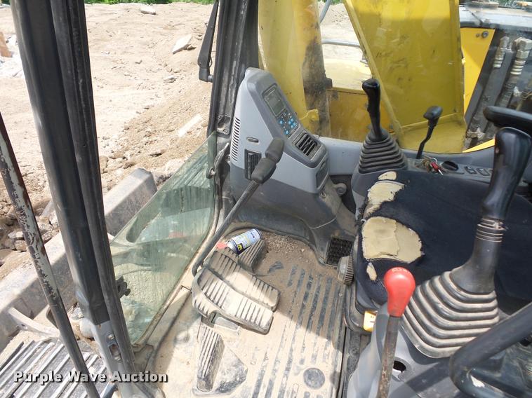 image for item DD9462 Komatsu PC138USLC excavator