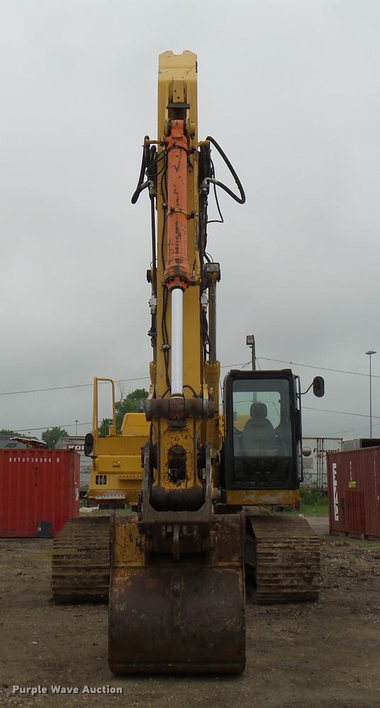 image for item DD9463 2005 John Deere 330C LC excavator