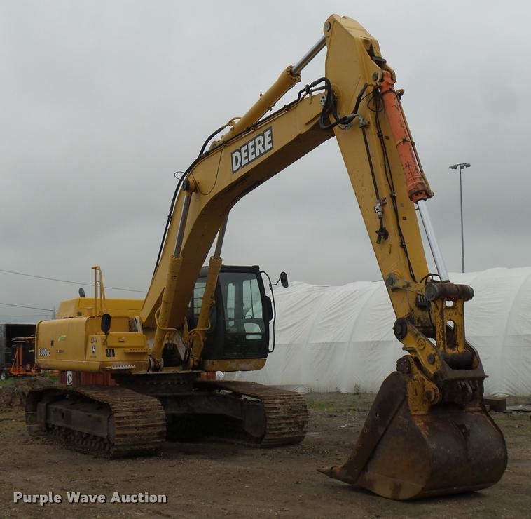 image for item DD9463 2005 John Deere 330C LC excavator