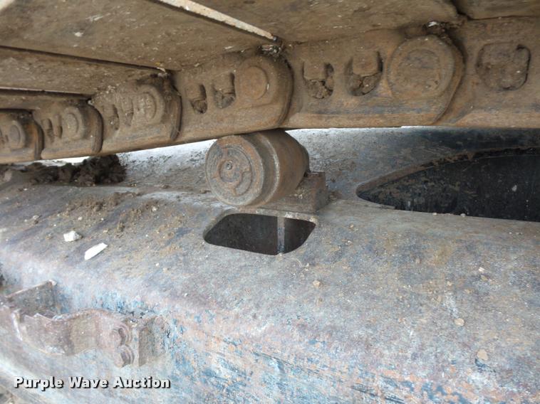 image for item DD9463 2005 John Deere 330C LC excavator