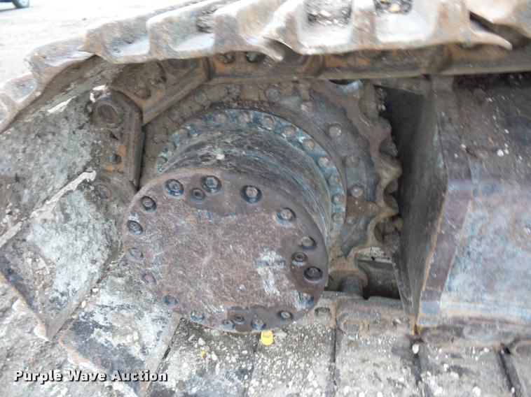 image for item DD9463 2005 John Deere 330C LC excavator