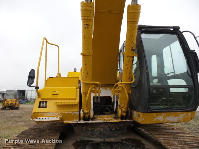 image for item DD9463 2005 John Deere 330C LC excavator