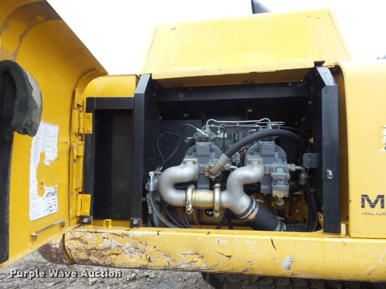 image for item DD9463 2005 John Deere 330C LC excavator