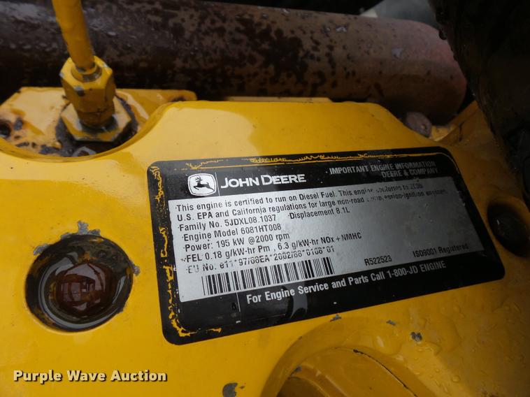 image for item DD9463 2005 John Deere 330C LC excavator