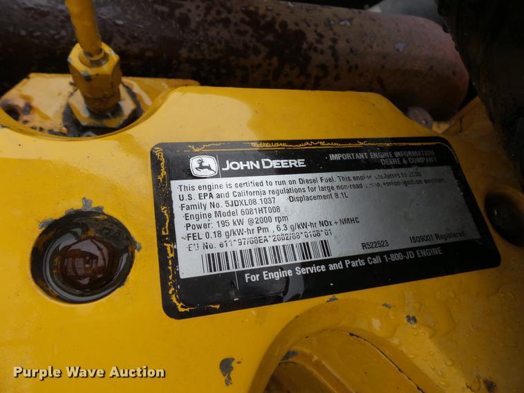 image for item DD9463 2005 John Deere 330C LC excavator