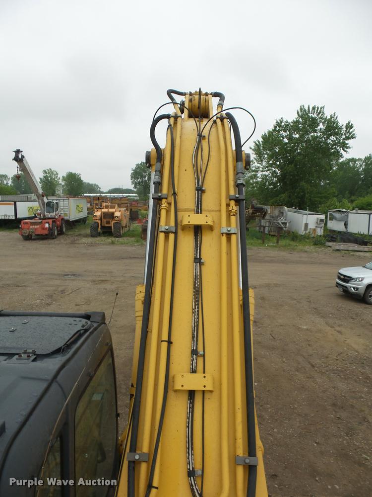 image for item DD9463 2005 John Deere 330C LC excavator