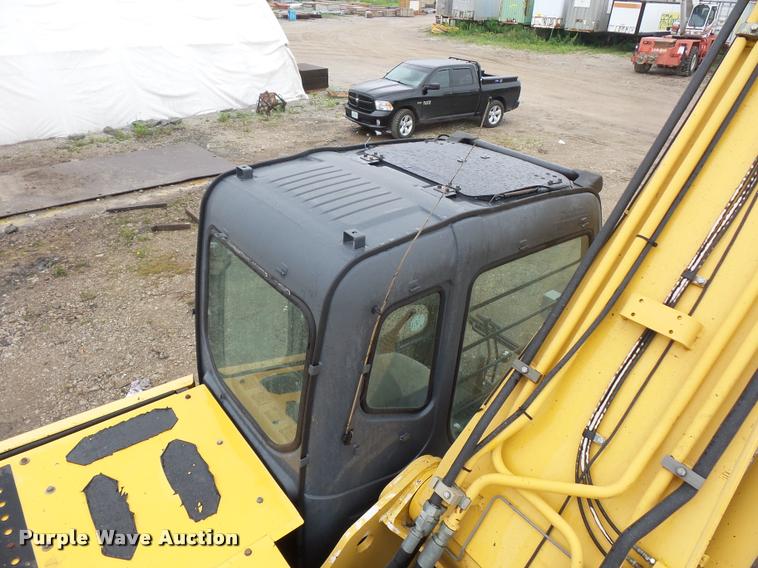 image for item DD9463 2005 John Deere 330C LC excavator