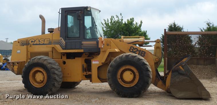 image for item DD9492 1996 Case 821B wheel loader