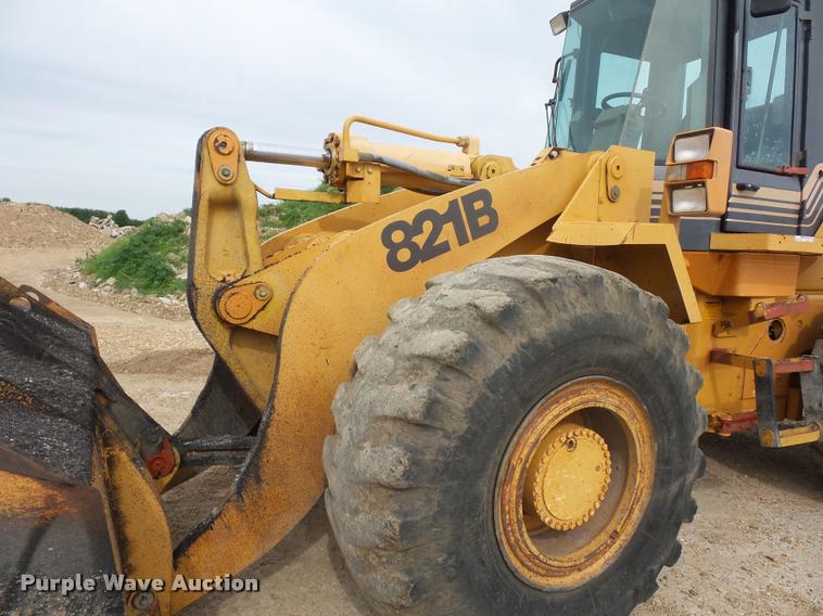 image for item DD9492 1996 Case 821B wheel loader