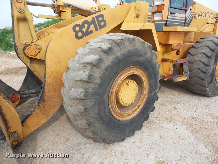 image for item DD9492 1996 Case 821B wheel loader