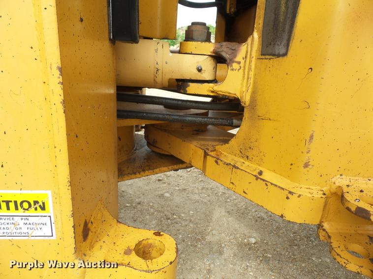 image for item DD9492 1996 Case 821B wheel loader