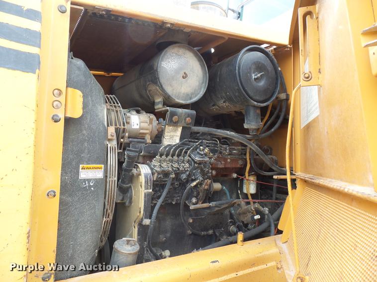 image for item DD9492 1996 Case 821B wheel loader