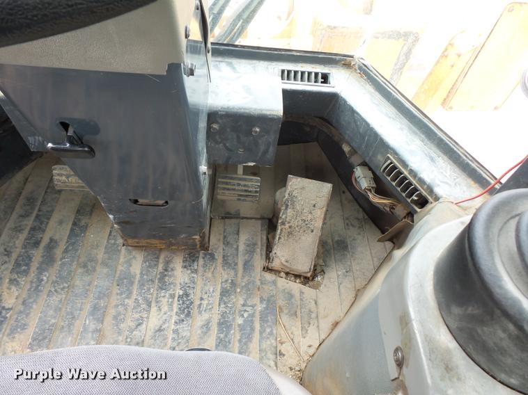 image for item DD9492 1996 Case 821B wheel loader