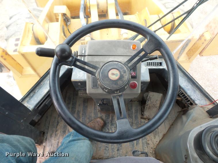 image for item DD9492 1996 Case 821B wheel loader