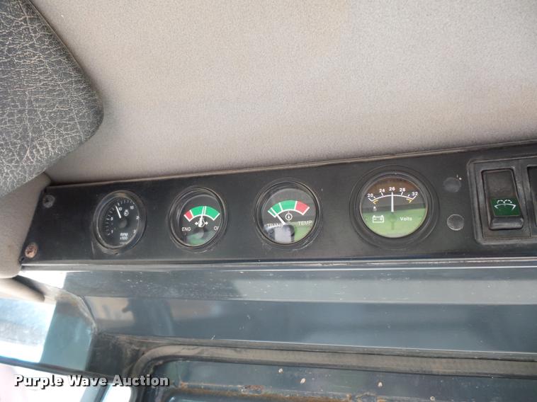 image for item DD9492 1996 Case 821B wheel loader