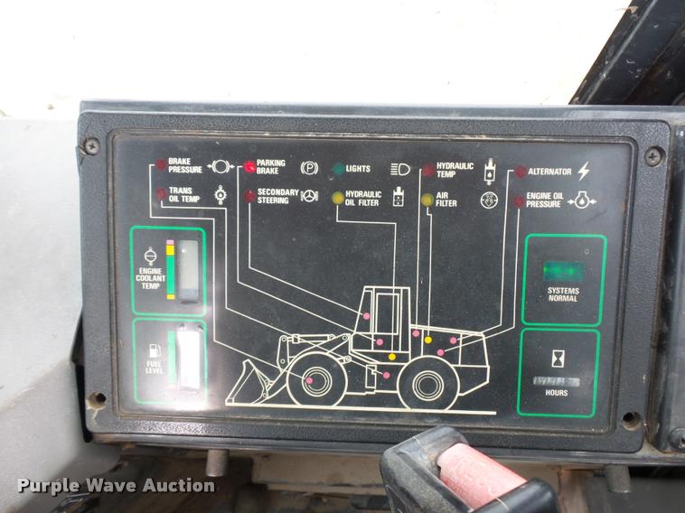 image for item DD9492 1996 Case 821B wheel loader