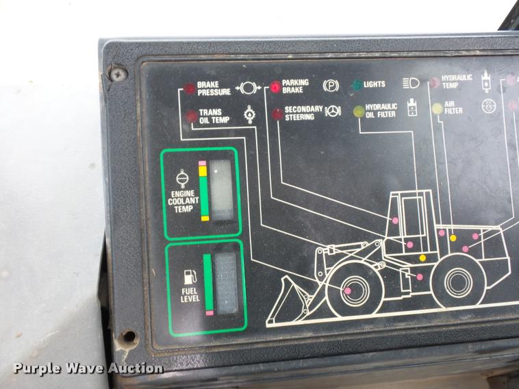 image for item DD9492 1996 Case 821B wheel loader