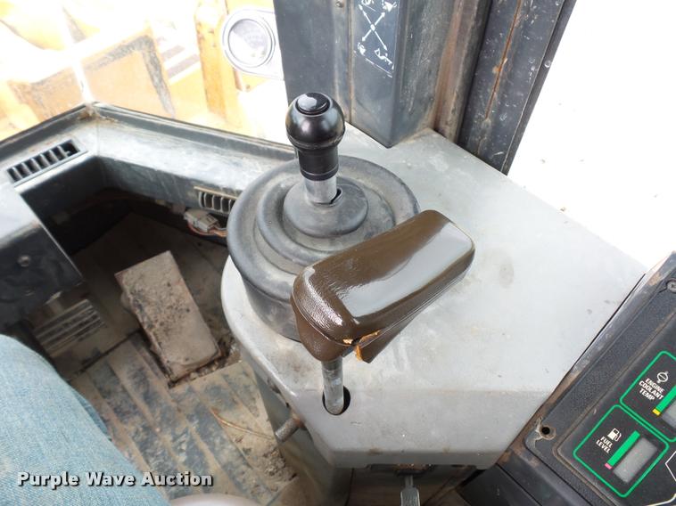 image for item DD9492 1996 Case 821B wheel loader