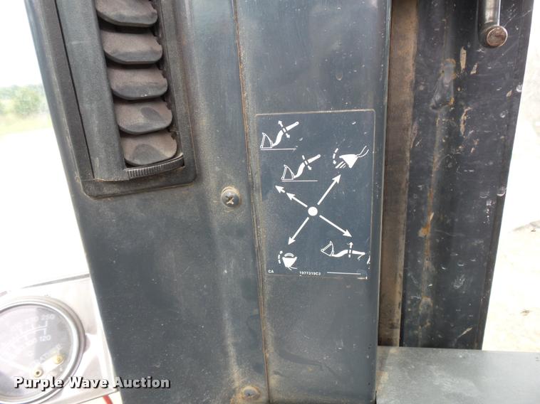 image for item DD9492 1996 Case 821B wheel loader