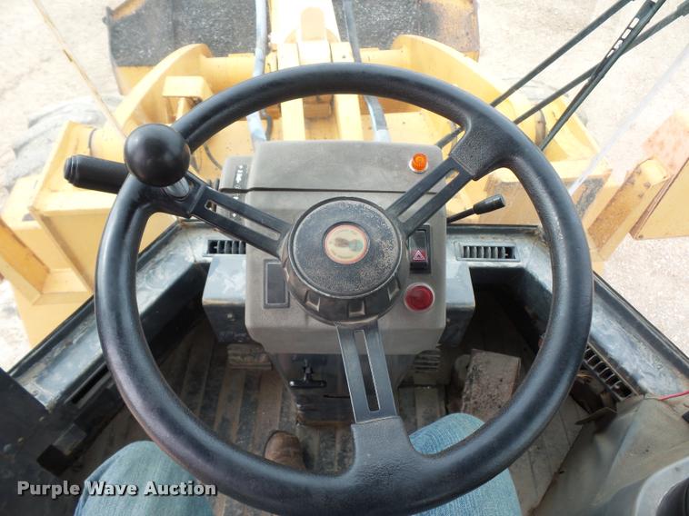 image for item DD9492 1996 Case 821B wheel loader