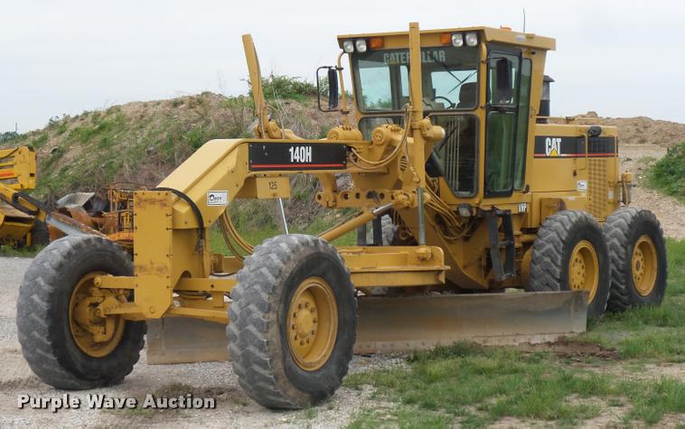 image for item DD9493 2001 Caterpillar 140H motor grader
