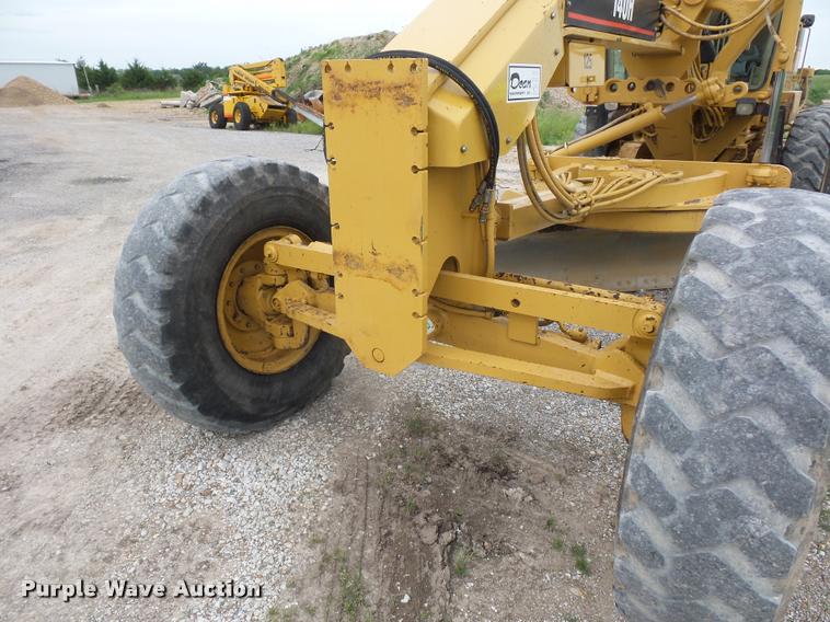 image for item DD9493 2001 Caterpillar 140H motor grader